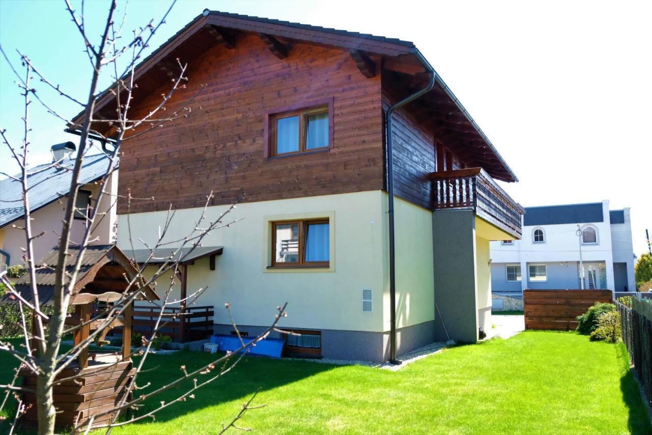 Guest House Fleurs Liptovský Mikuláš Exterior foto
